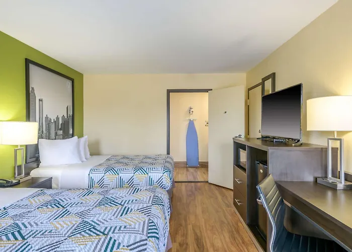 Motel 6 Forsyth, Ga Tift College