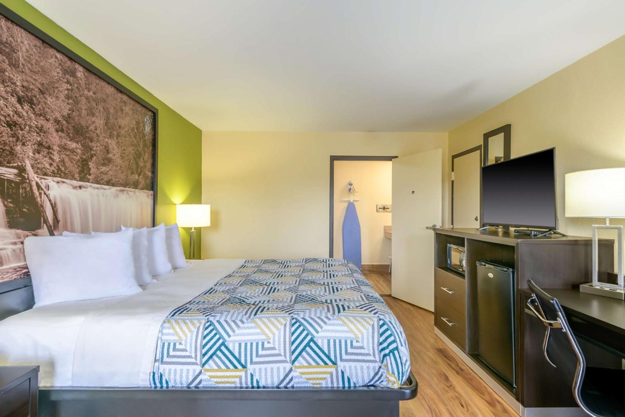 Hotel 6 Forsyth, Ga Tift College Forsyth