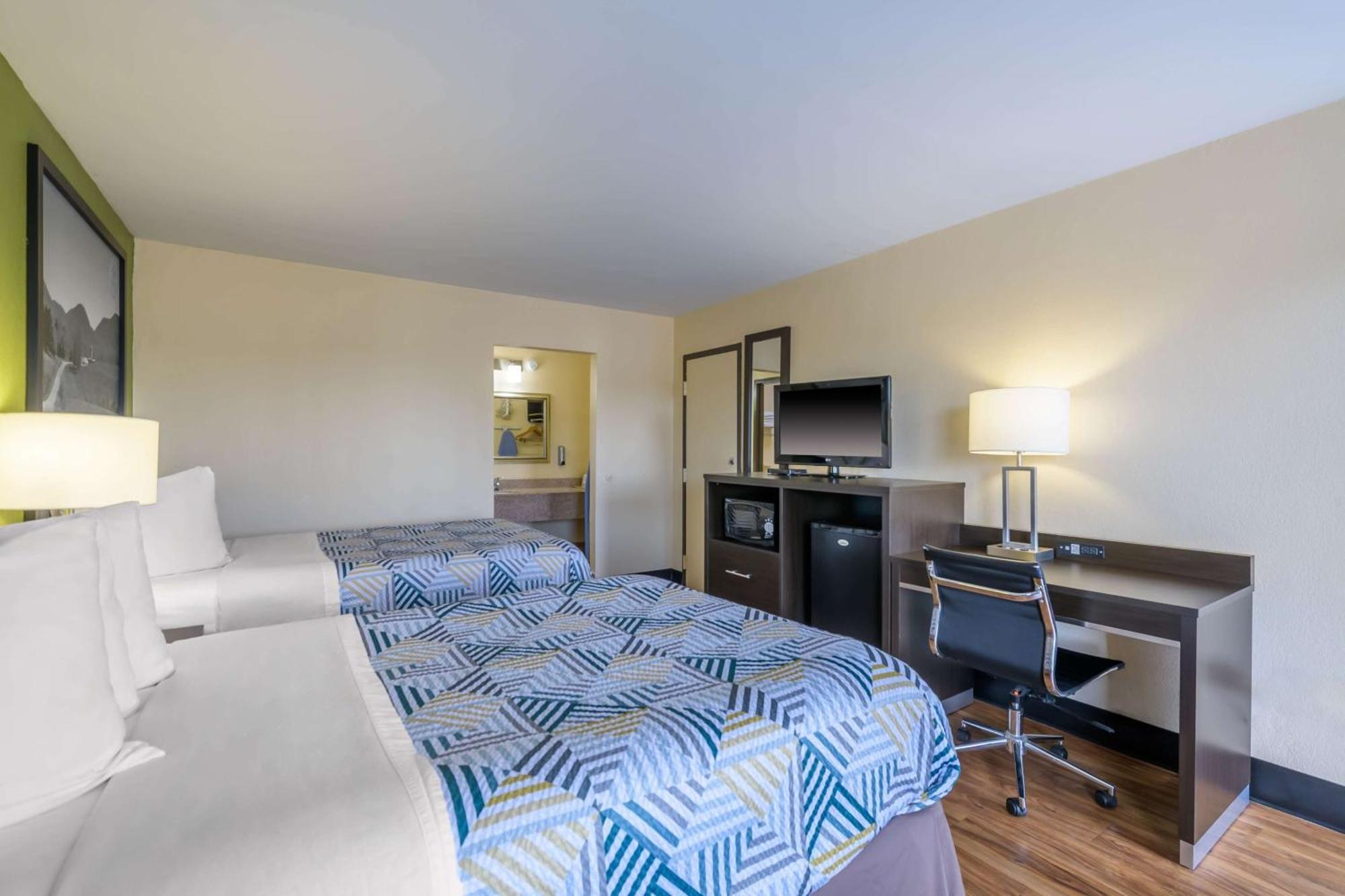 Hotel 6 Forsyth, Ga Tift College Forsyth