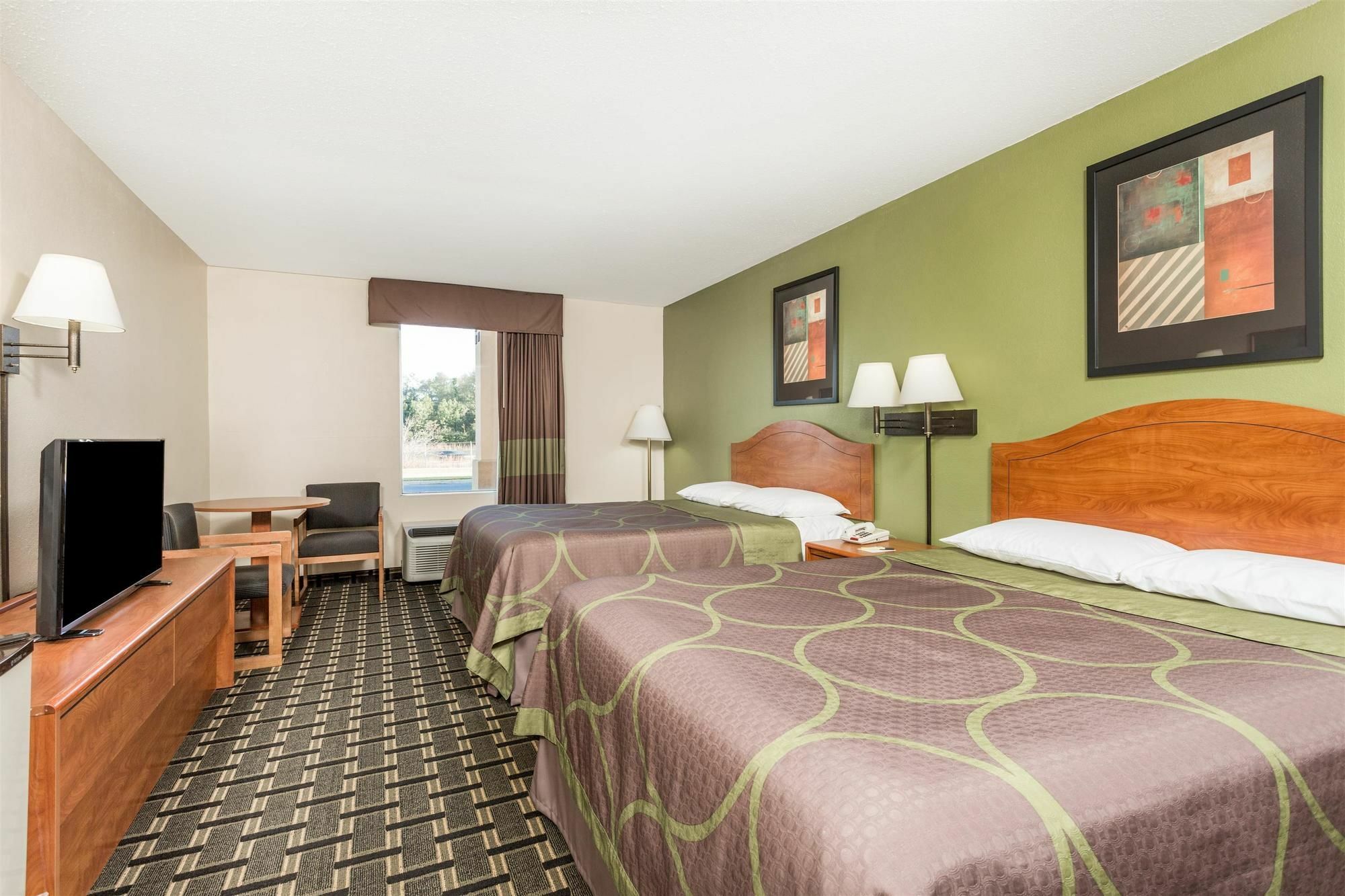6 Forsyth, Ga Tift College Hotel